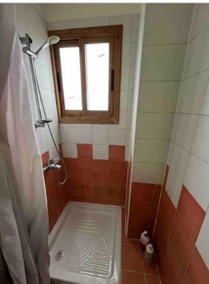 Bright One Bedroom In Area דירה *